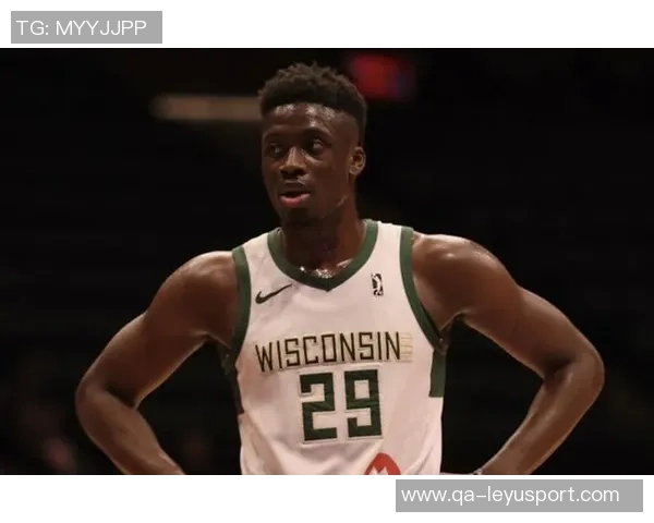 雄鹿需裁掉一名双向球员才能签下字母弟以增强球队实力